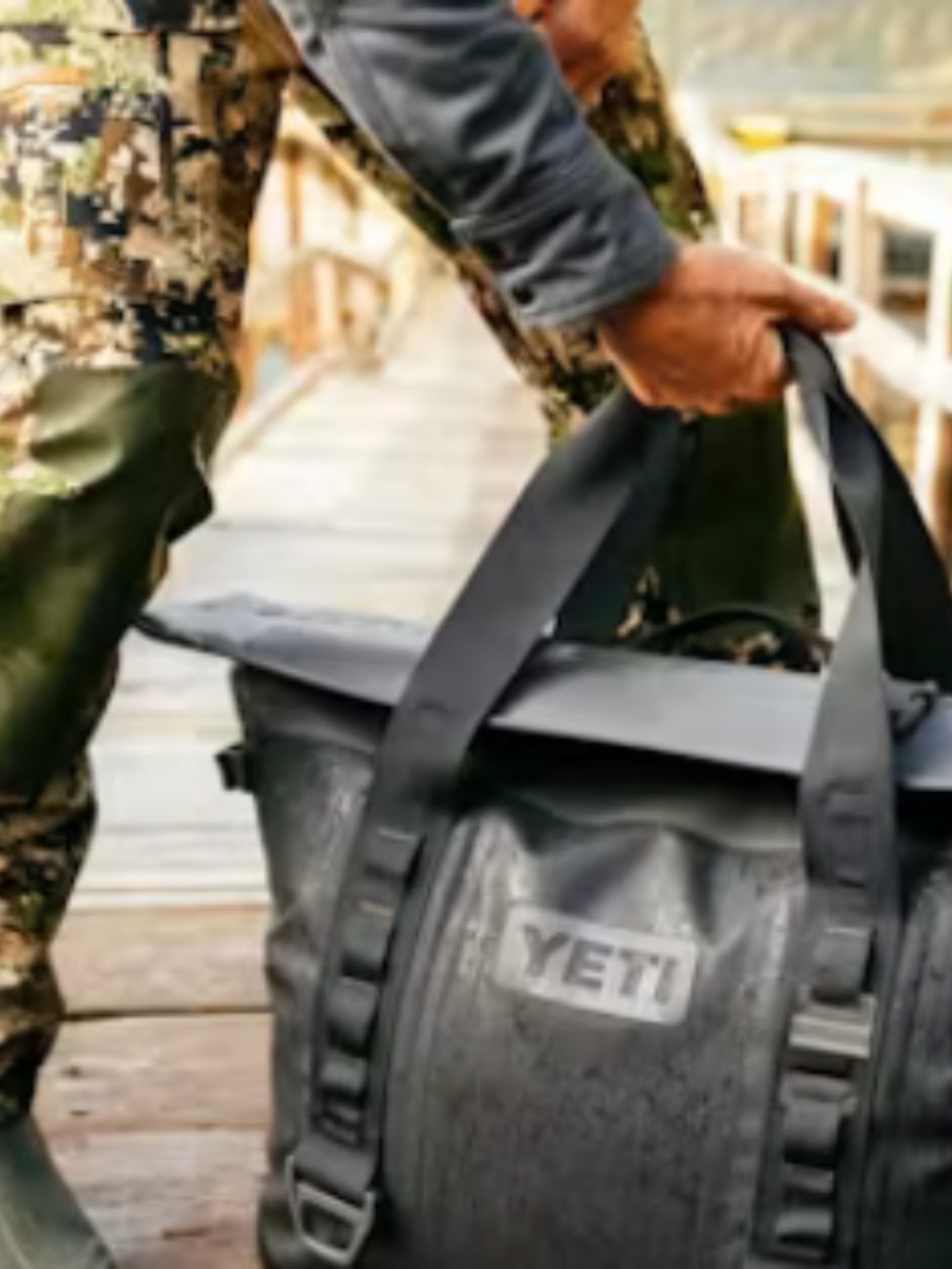 YETI® HOPPER 30 SHOULDER CARRY SOFT COOLER - Picture 11 of 14